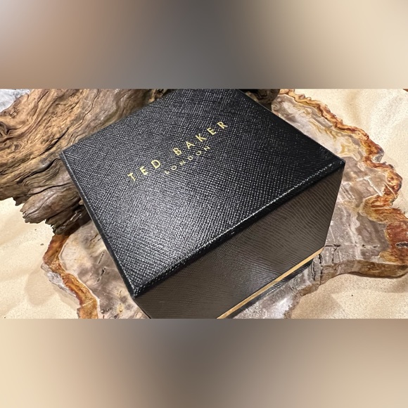 Authentic Ted Baker Rose Gold Tone Watch rich black mesh strap adjustable 7..25” - Picture 10 of 12